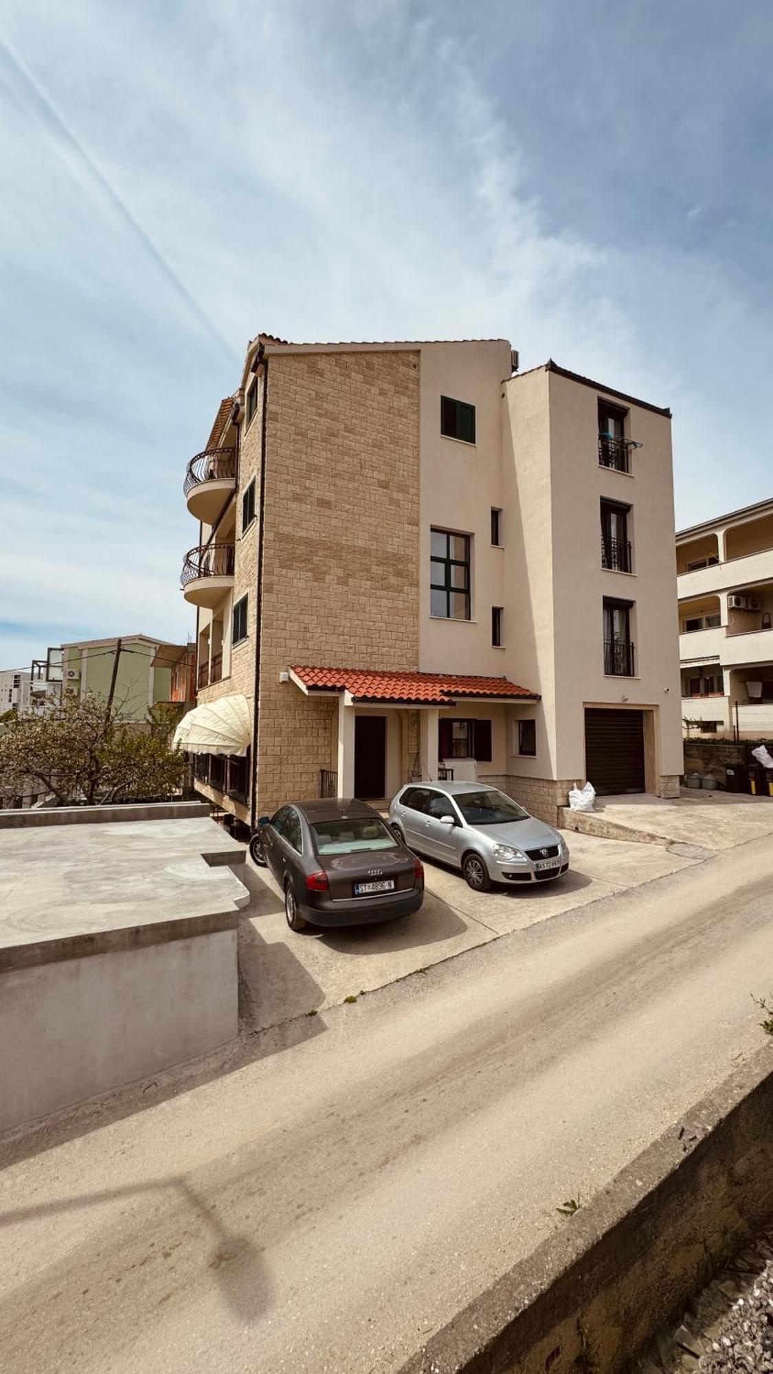 Penthouse Lapis Apartment Split Exterior photo